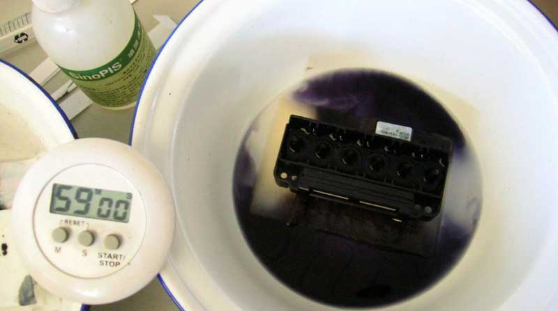 uv平板噴繪打印機要怎麽正確使用清洗液